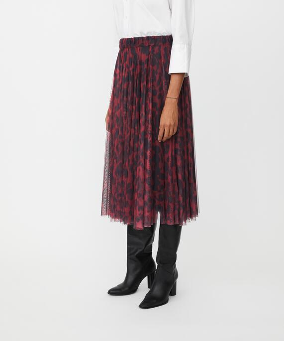 Scarlet Skirt, Tawny Port