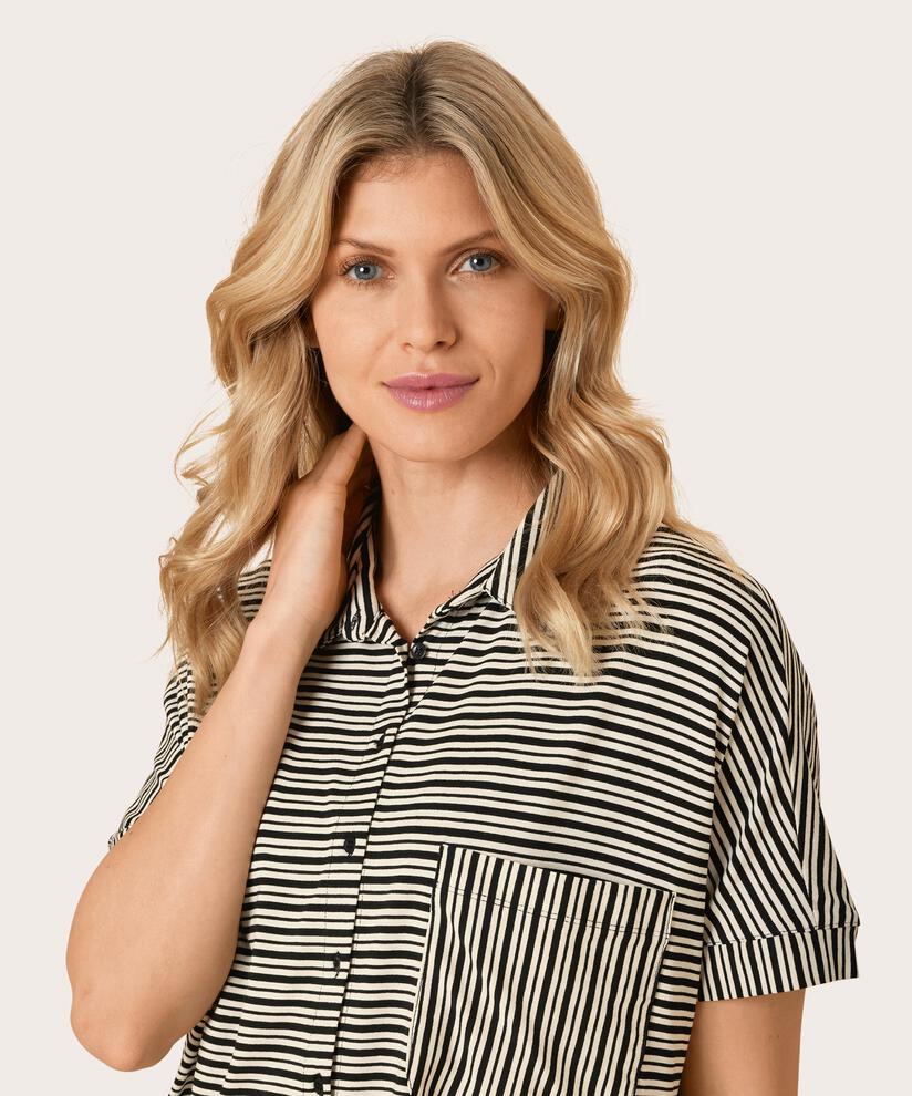ISENI JERSEY SHIRT, Black