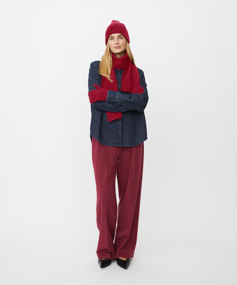 Knitted set with hat, gloves and scarf, Scarlet Sage