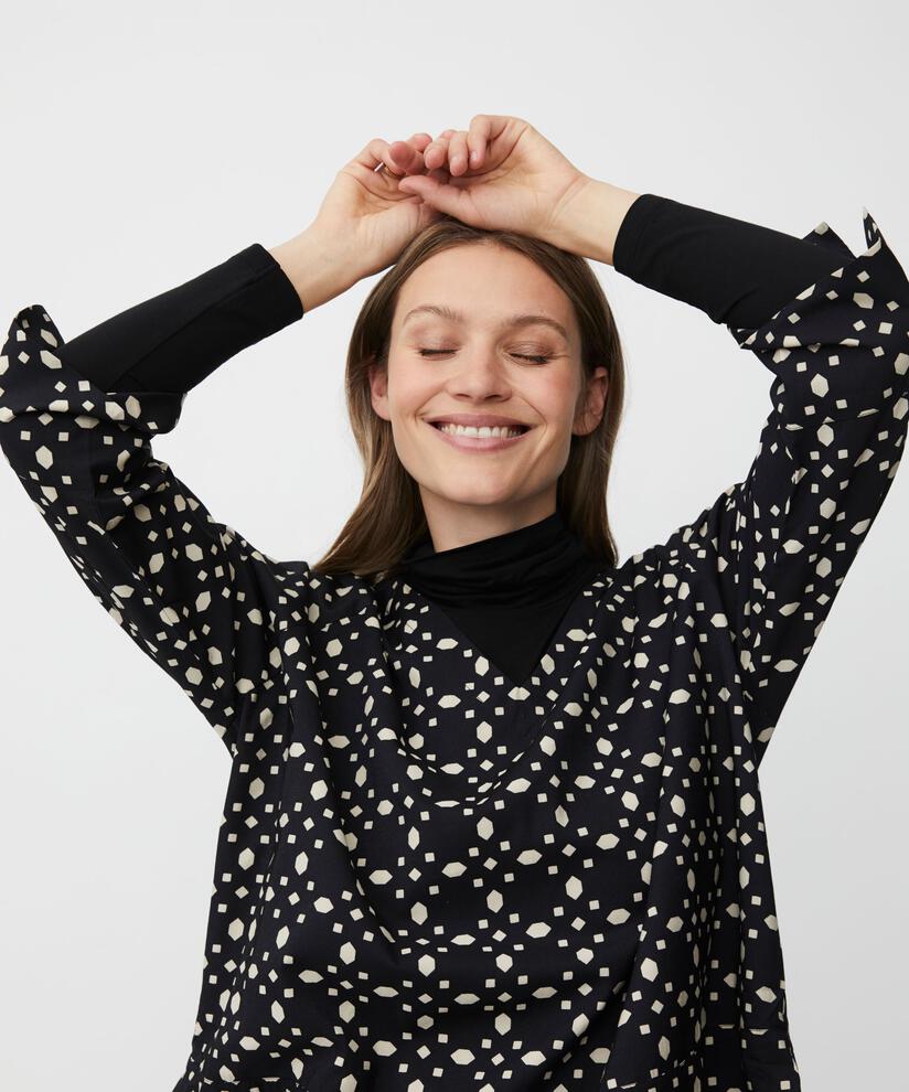Benika Blouse, Black
