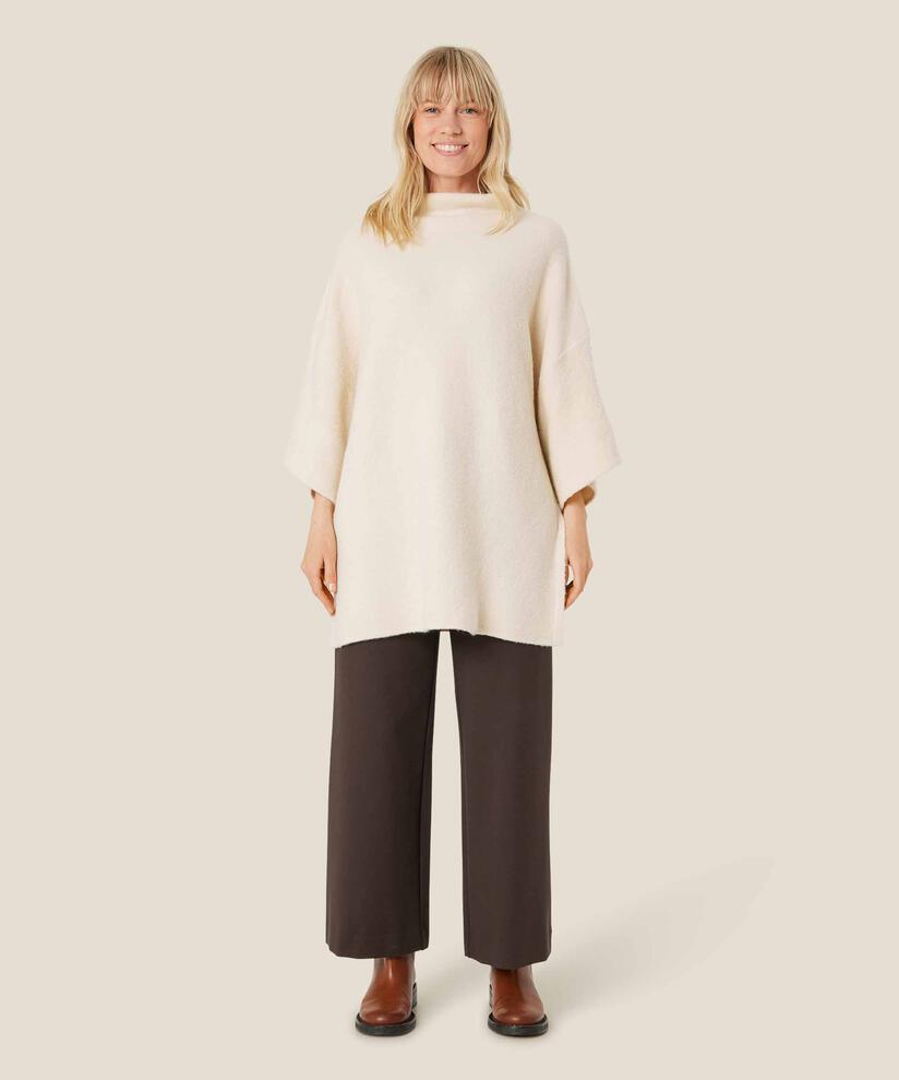 Faviola Jumper, Fog