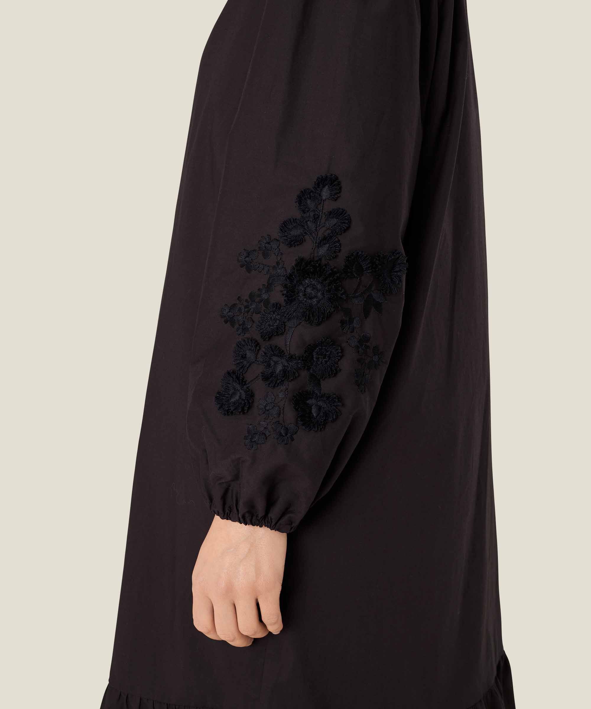 Najran Dress, Black