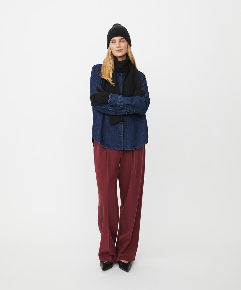 Knitted set with hat, gloves and scarf, Black