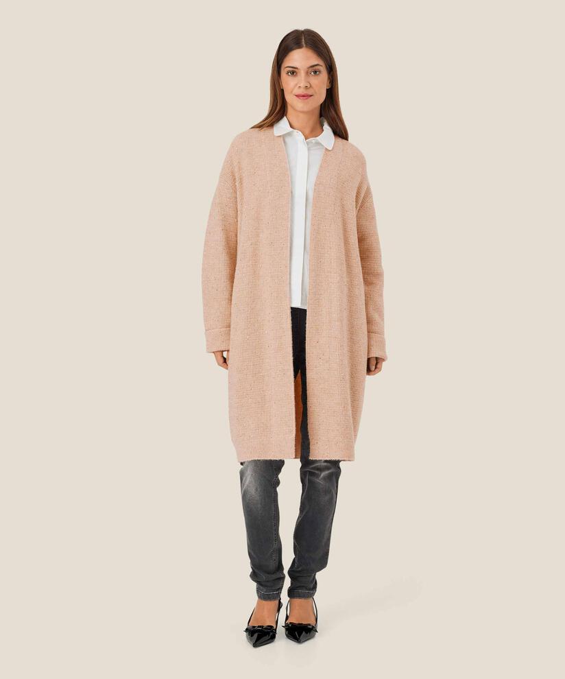 Lianna Cardigan, Bisquit