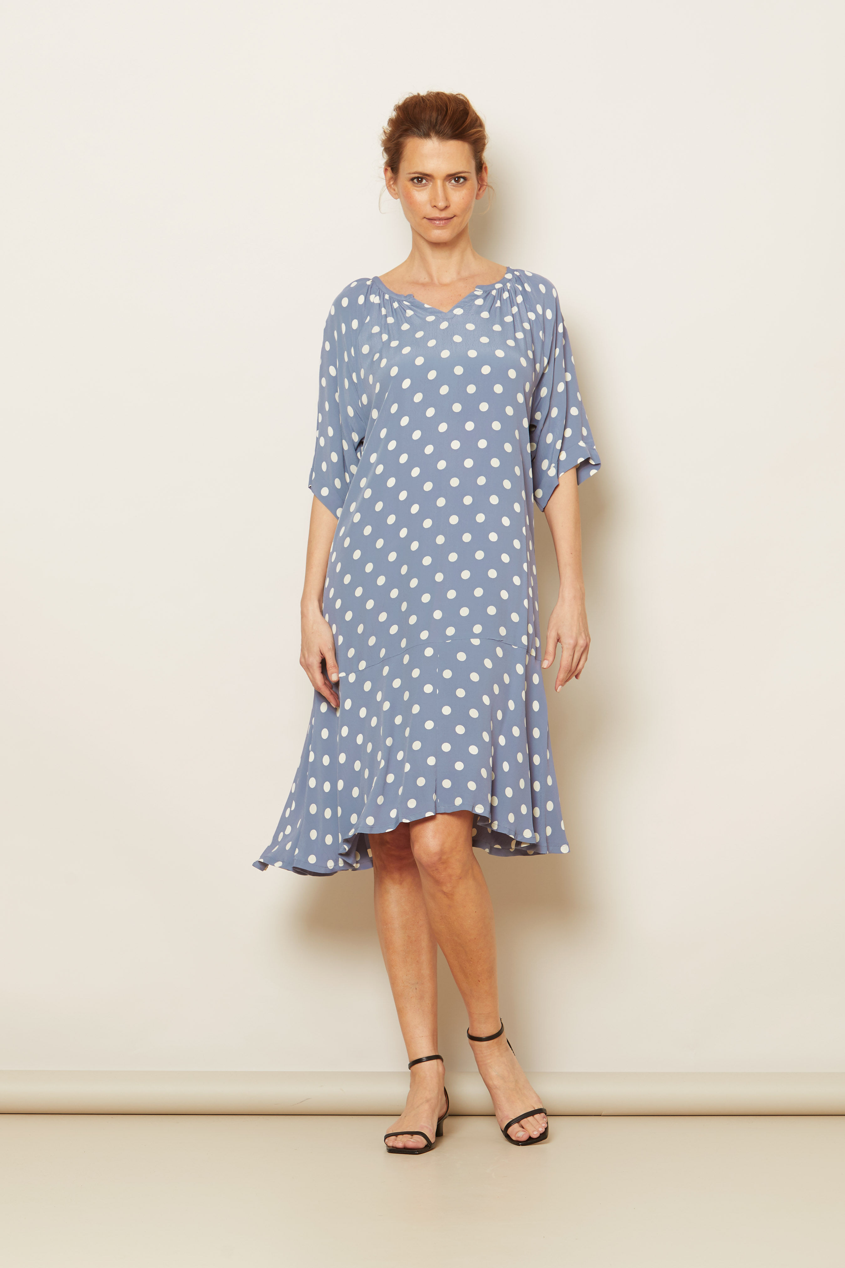 NEBIS DRESS, P. Impression