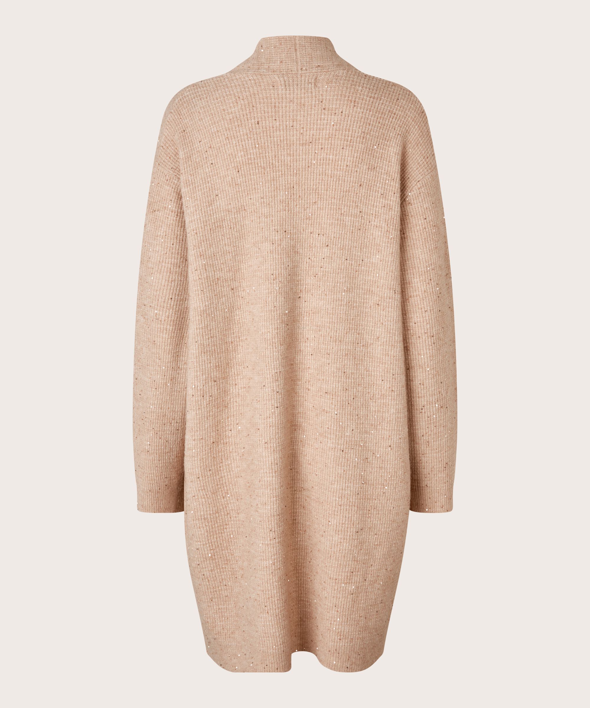 Lianna Cardigan, Bisquit