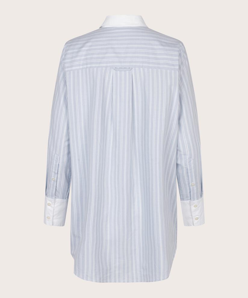 Gisele Tunic, Blue Fog