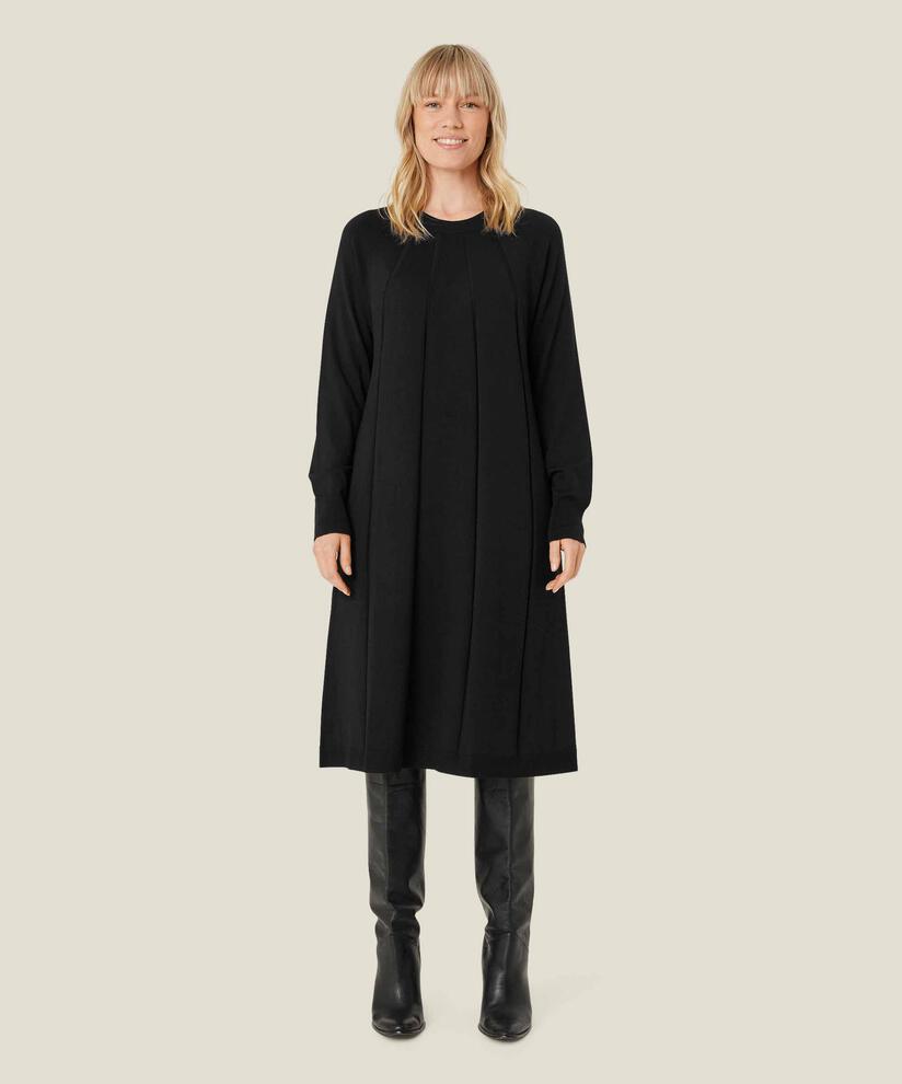 Nunse Dress, Black