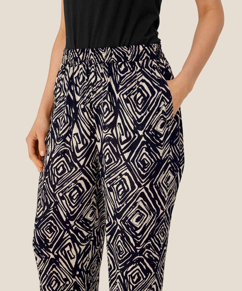 Peonos Trousers, Black