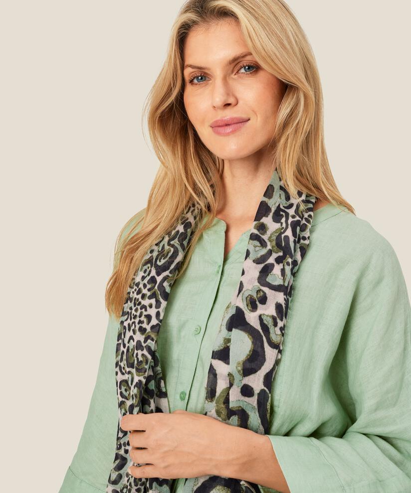 Adeola Scarf, D. Lichen Green