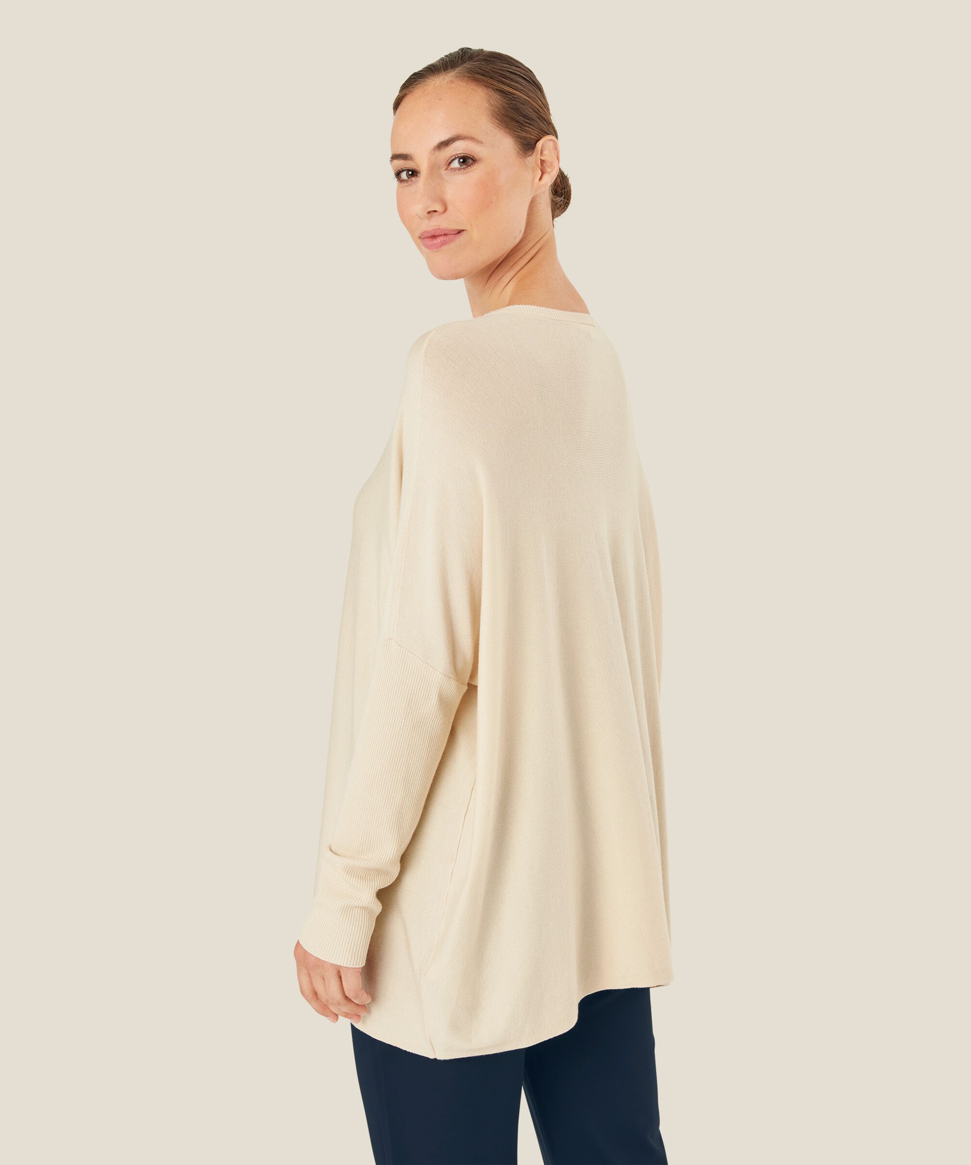 Fanasi Jumper, Whitecap