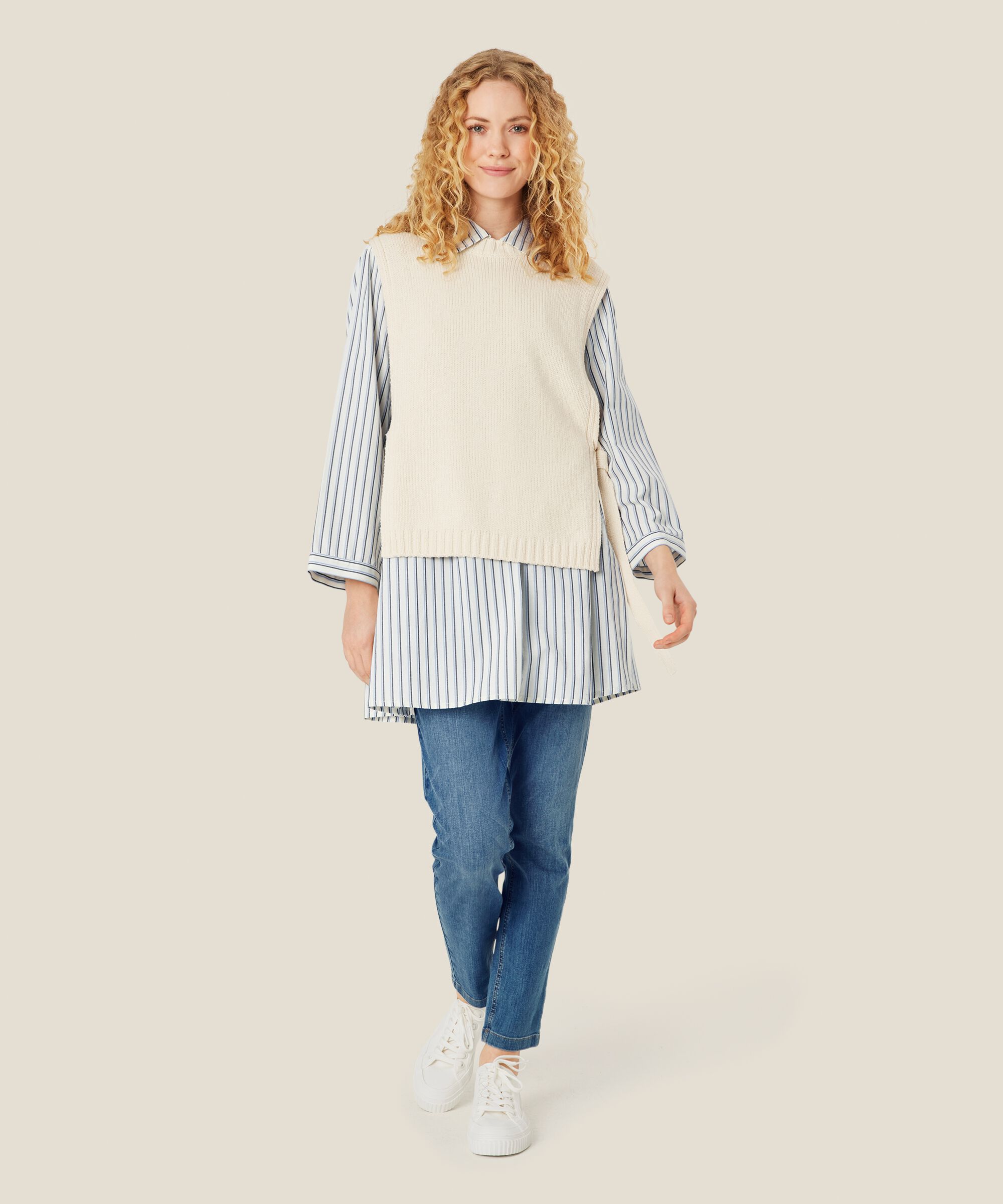 Fumiko Sweater Vest, Whitecap