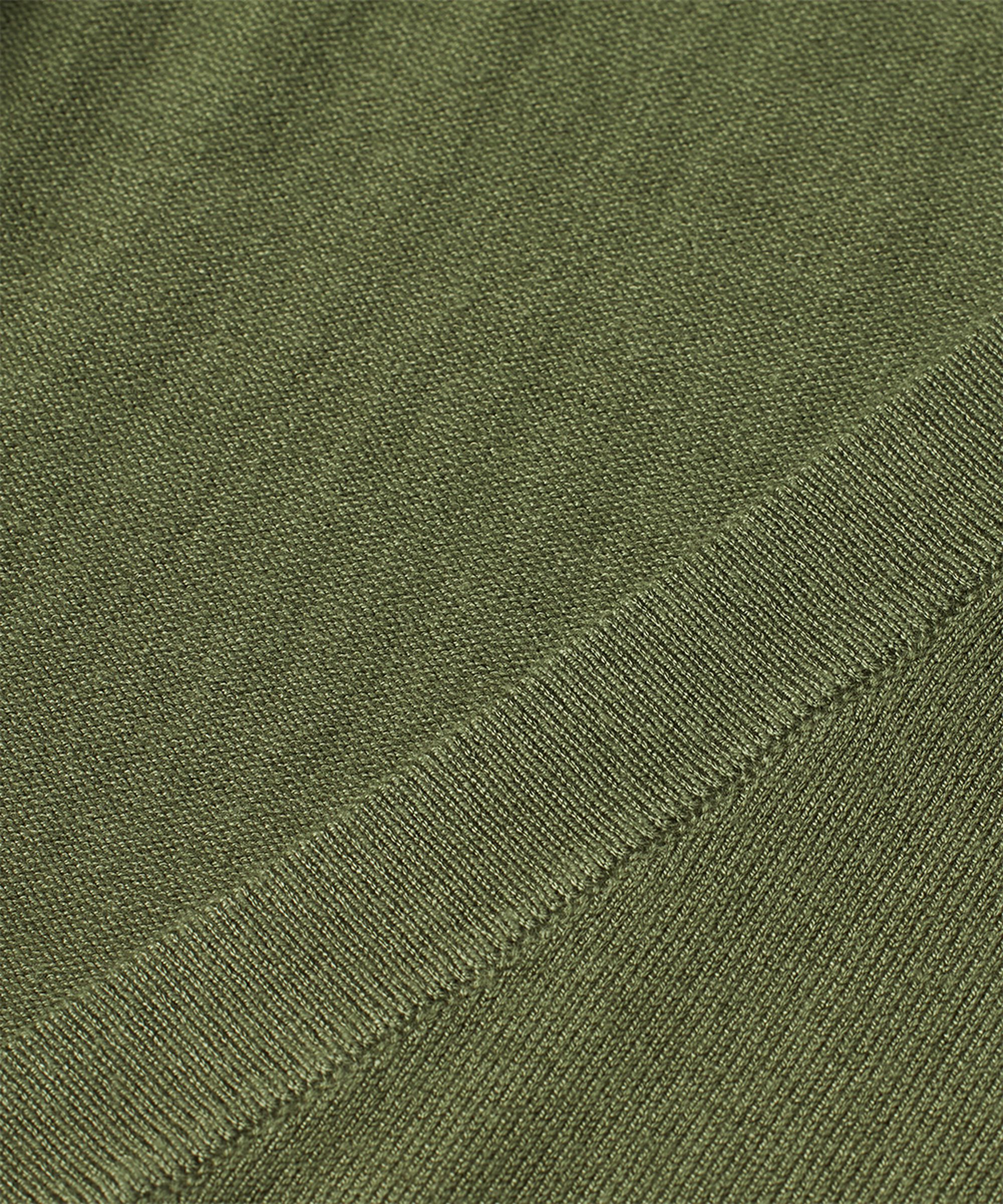 Lon Cardigan, D. Lichen Green