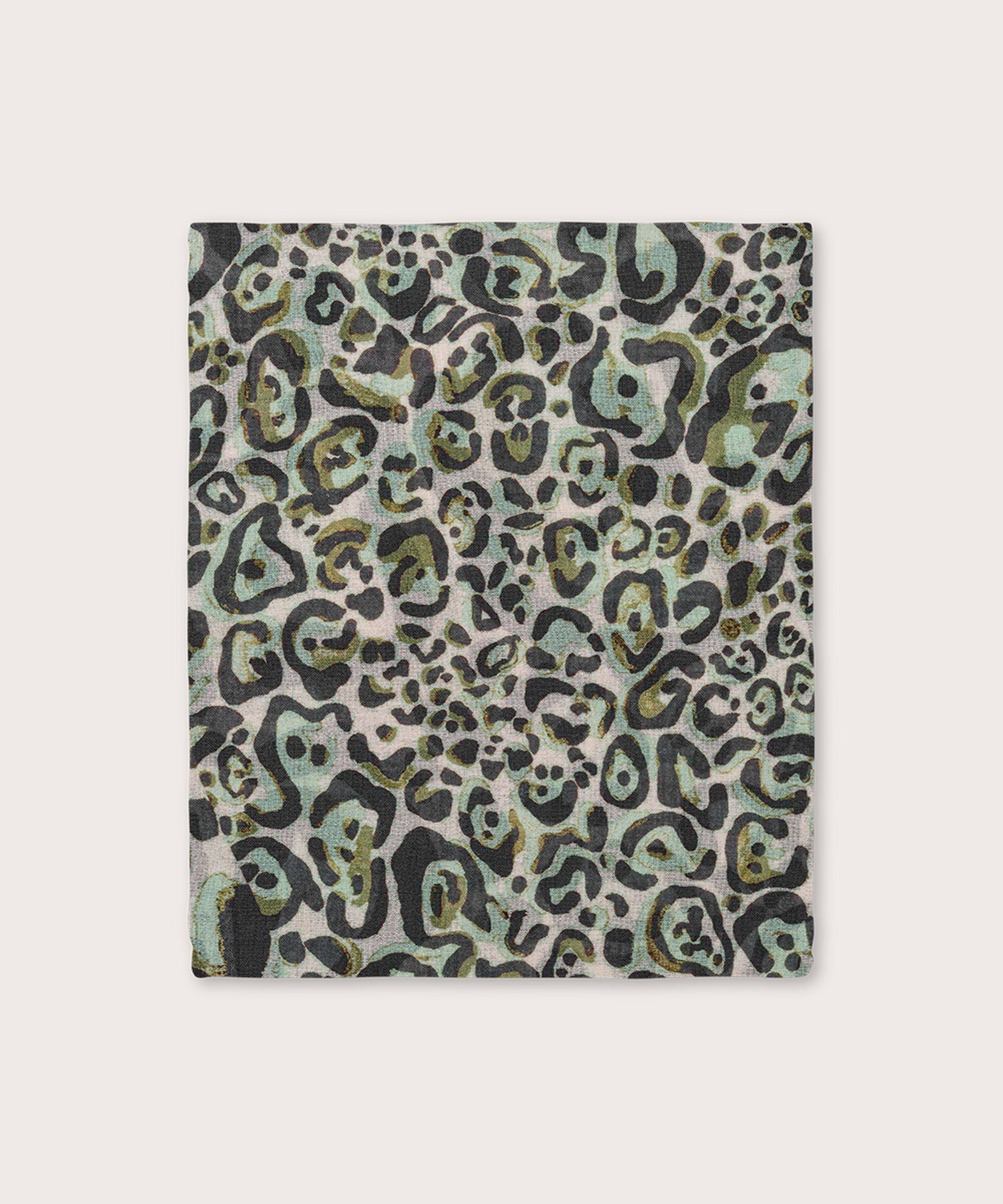 Adeola Scarf, D. Lichen Green