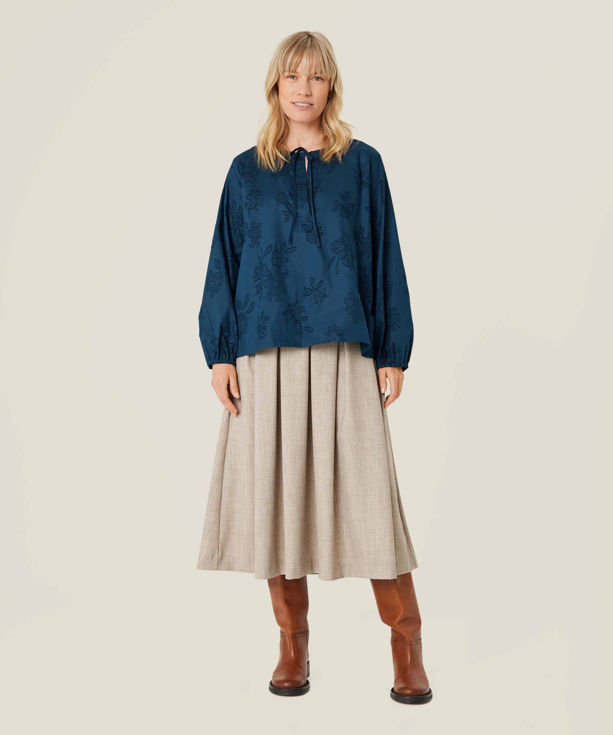 Davy Blouse, Moonlit Ocean