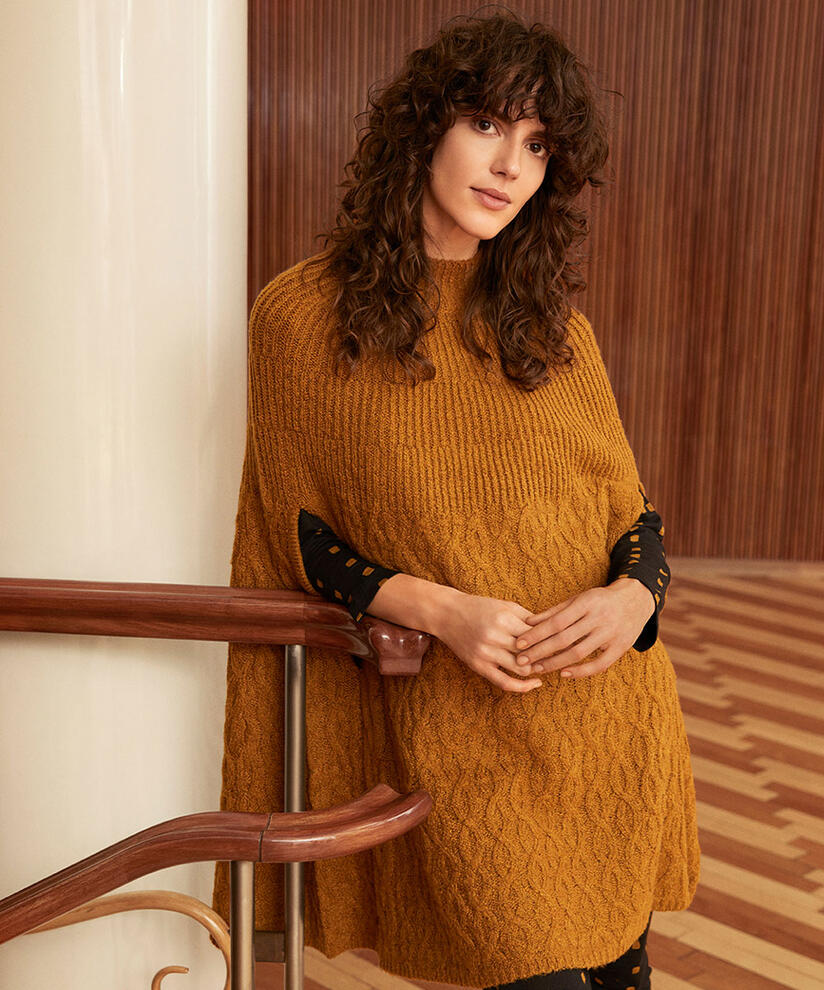 LORELEI PONCHO, Tapenade