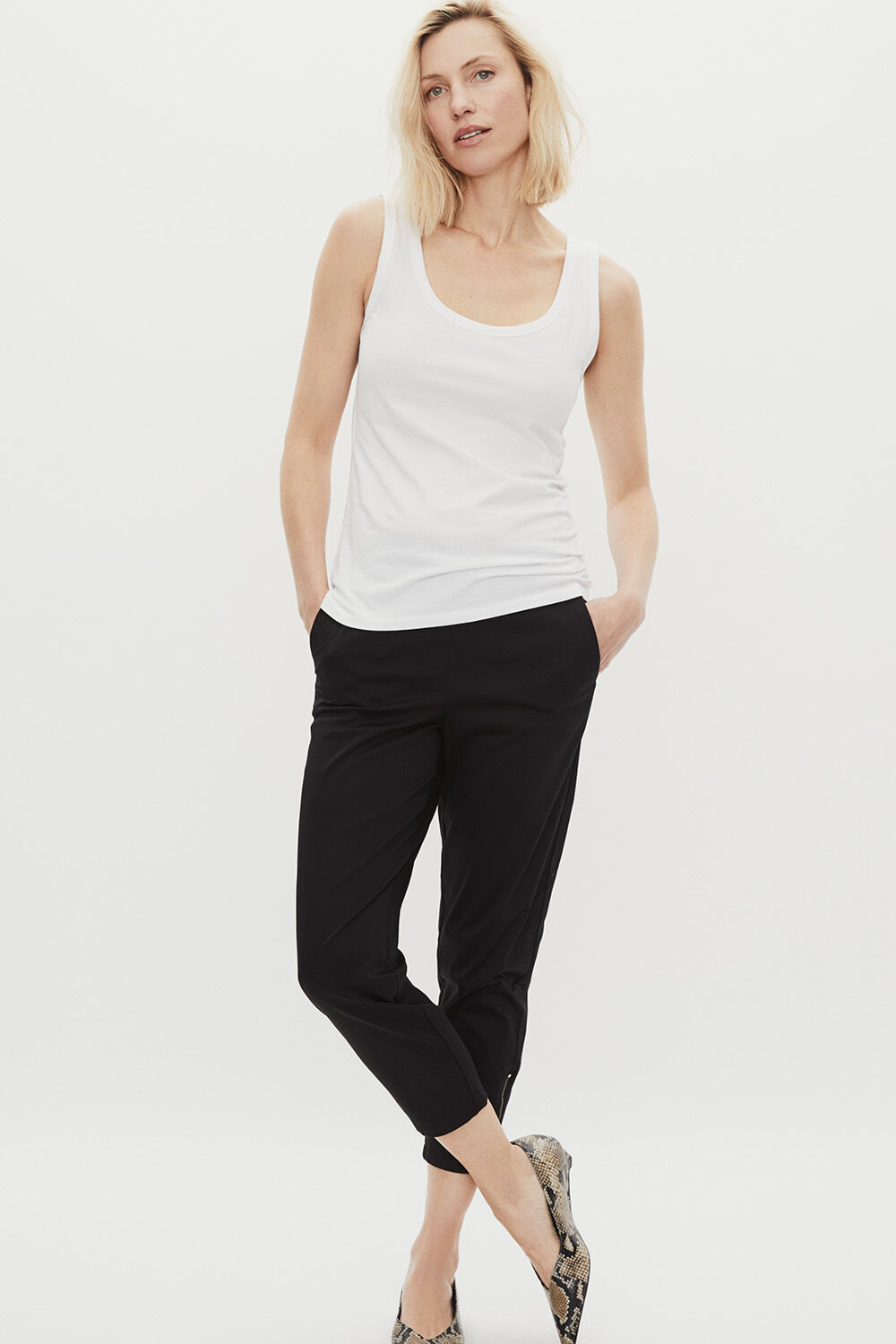 Elviora JERSEY Top - White, Padme Trousers - Black