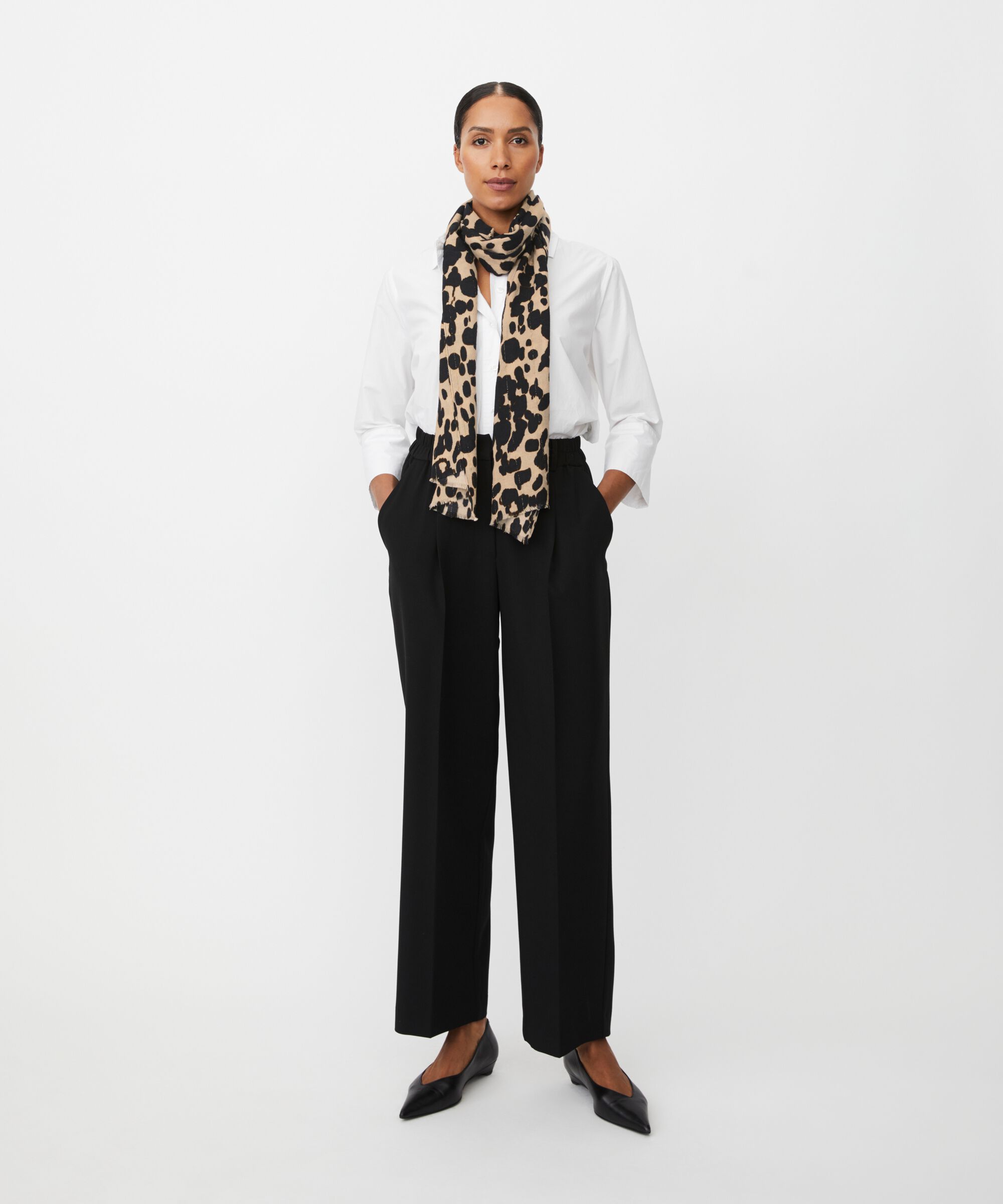 Aeloria Wool Scarf, Oxford Tan
