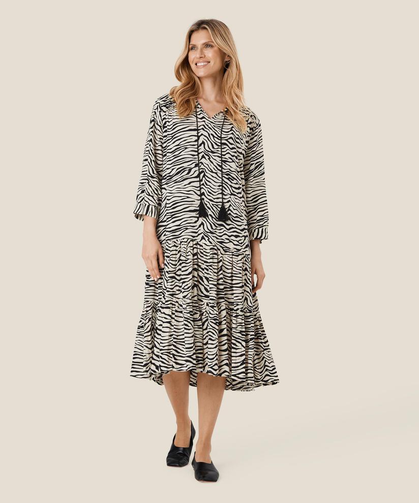 Nari Dress, Whitecap